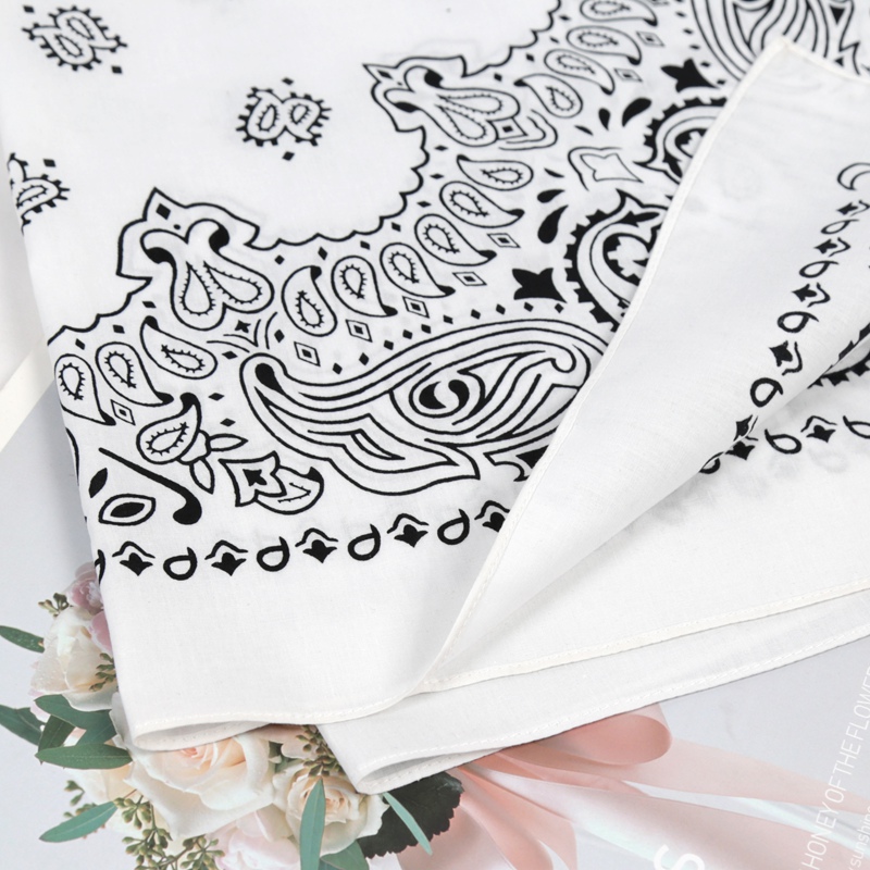 Lenço Bandana Grande Unissex 7 - Bandana Cotton avaliação e preço